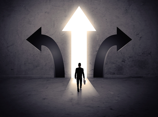U Wang Young has the capacity to make swift and resolute decisions, seizing potential opportunities promptly.